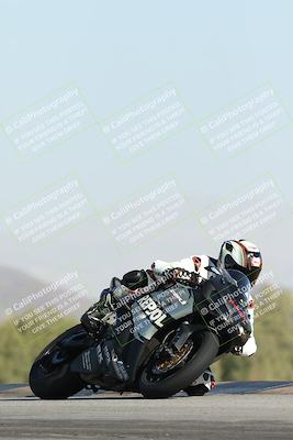 media/Dec-01-2025-Moto Forza (Mon) [[2daa91e15f]]/2-Intermediate Group/Session 2 Turn 9 Entry/